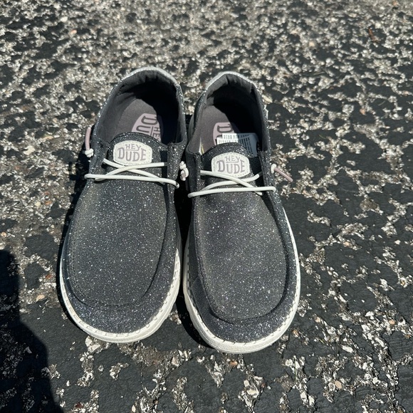 Hey Dude “Wendy Metallic Sparkle” Edition! - Picture 1 of 7